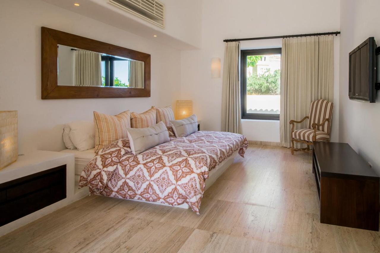 Casa Yvonne Modern Amenities Near Exclusive Golf Course Sleeps 16 San José del Cabo Exterior foto